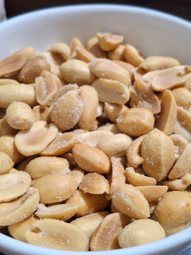 بادام زمینی نمکی بی پوست شهتاک